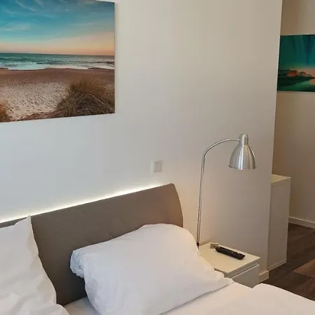 Deluxe H17 3* Detmold