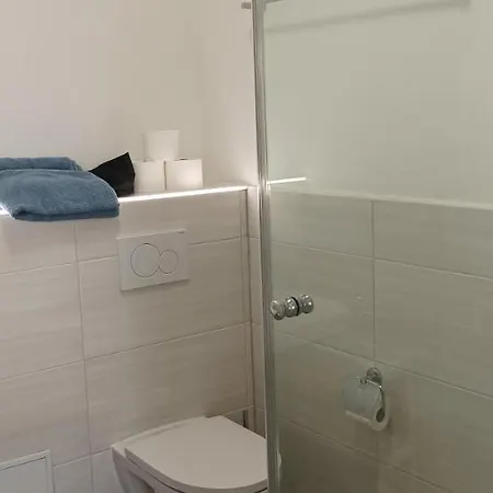 Deluxe H17 Pensionat 3*