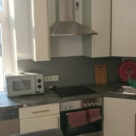 Deluxe H17 3* Detmold